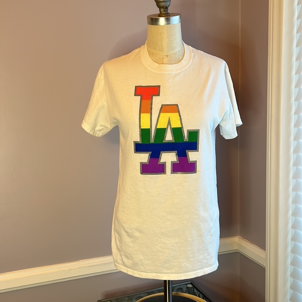 LA Dodgers unisex LGBT Pride Night all cotton short sleeve T shirt rainbow logo